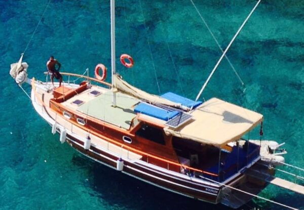 Bodrum: Peninsula Private Boat Tour With Lunch - Exploring Bodrums Bays