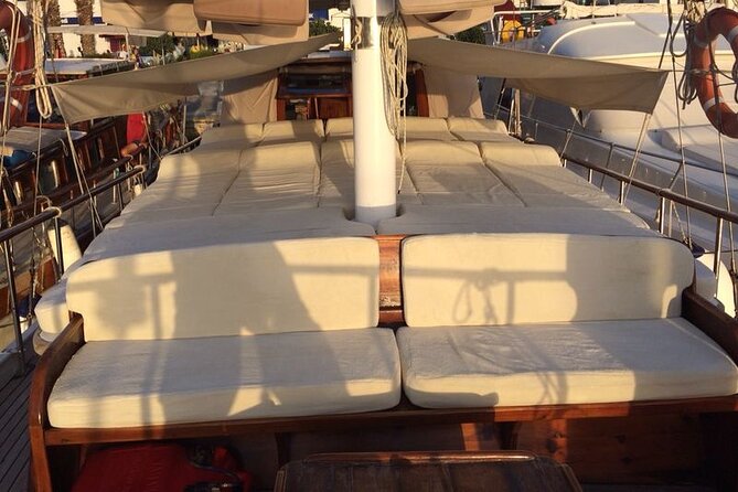 Bodrum Sunset Private Boat Tour + 1 Glass Free Champagne - Activity Accessibility