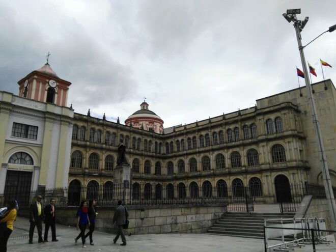 Bogotá: 5-Hour City and Monserrate Hill Tour - Tour Experience