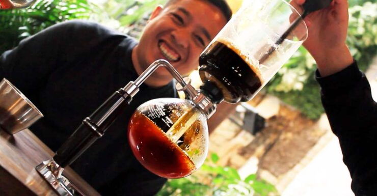 Bogotá: Candelaria Tour With Cacao and Coffee Workshop - Experience Highlights