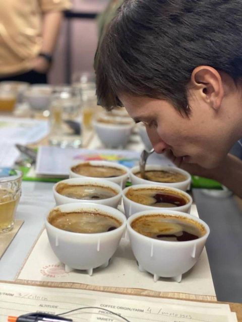 Bogota: Expert Curated Colombian Coffee Cup Tasting Workshop - Detailed Experience Description