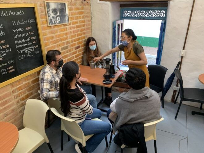 Bogotá: La Candelaria Historical Walking Tour With Snacks - Customer Reviews