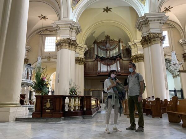 Bogotá: La Candelaria Historical Walking Tour With Snacks - Direction to Meeting Point