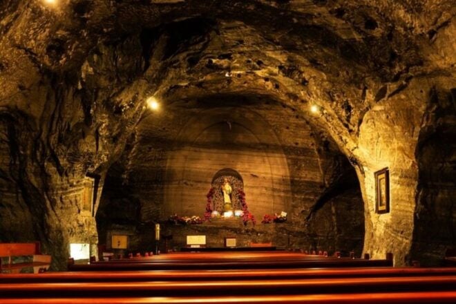 Bogota: Private Tour Guatavita & Zipaquira Salt Cathedral - Full Tour Description
