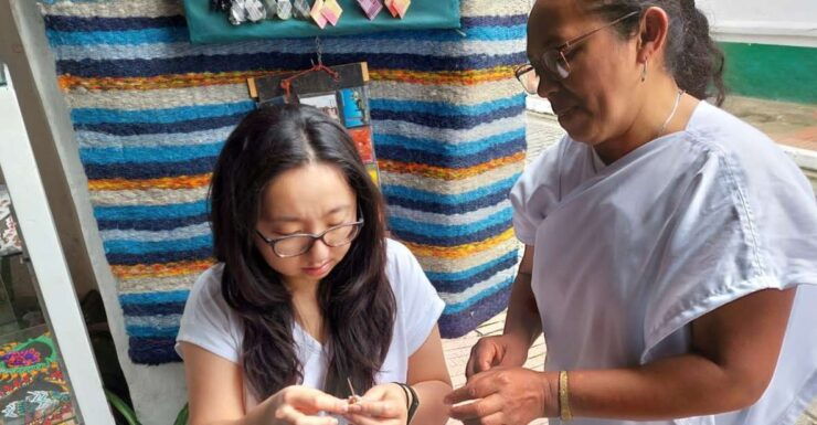 Bogotá: Traditional Colombian Bag Craft Workshop With Drink - Activity Details
