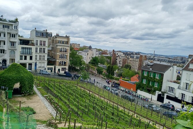 Bohemian Montmartre With Cheese Tasting- Walking Tour - Tour Availability