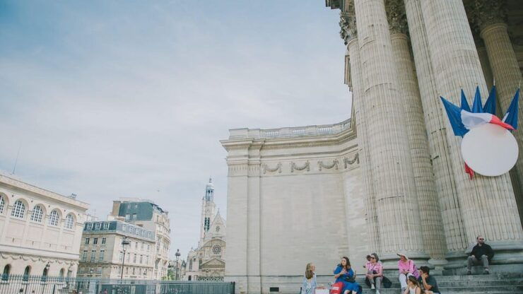 Bohemian Paris Tour by Night - Key Points