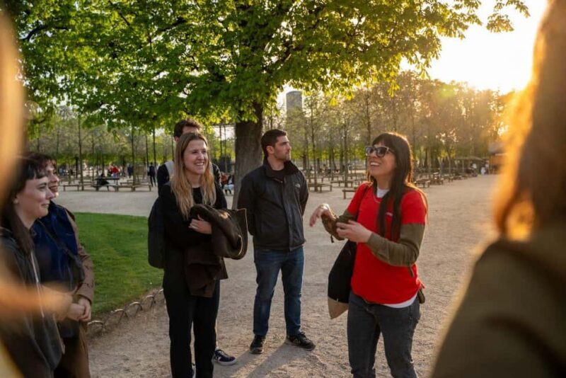 Boho Nights in Paris: A Magical Evening Tour - Good To Know