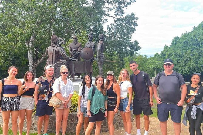 Bohol Choco Tour with Loboc River Lunch Buffet - Blood Compact Monument