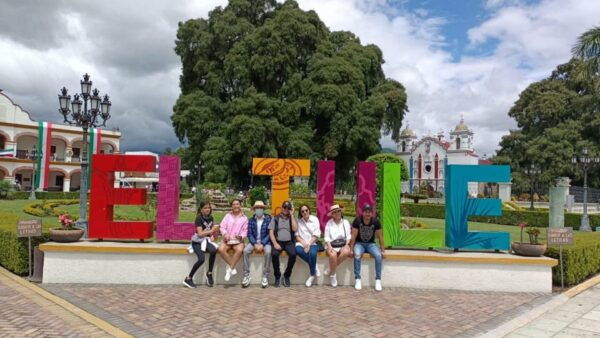 Boil the Water: Cultural and Gastronomic Tour - Luxury Accommodations