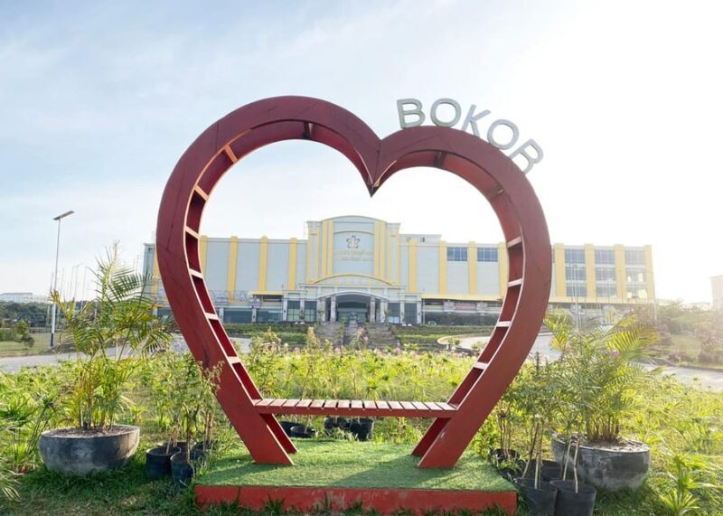 Bokor National Park DayTrip from Phnom Penh with Tour Guide - Exploring Old Cambodian Village and Popokvil Waterfall