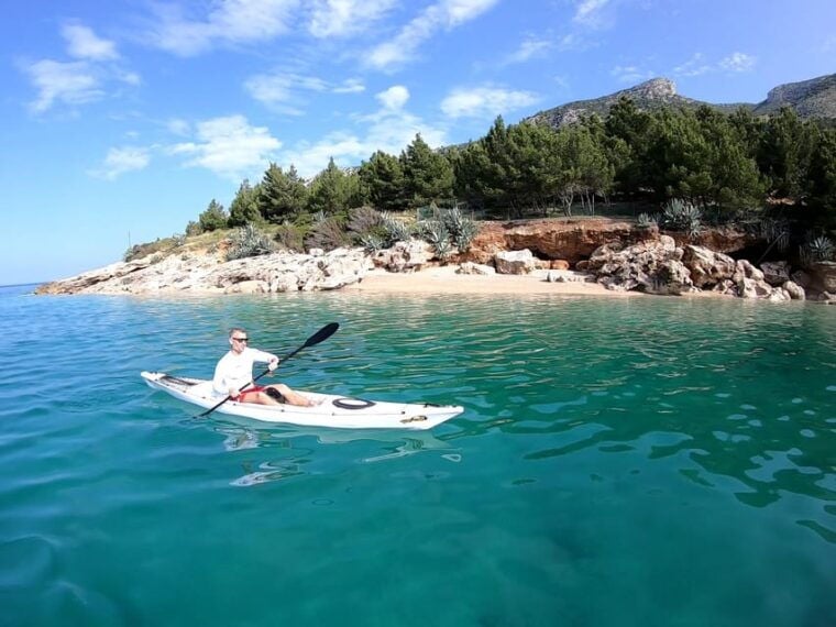 Bol: Zlatni Rat Beach Kayak Tour with Snorkeling - Pricing and Value: Is It Worth It?