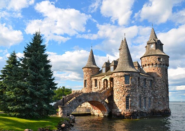 Boldt Castle and Thousand Islands Helicopter Tour - Inclusions and Meeting Point