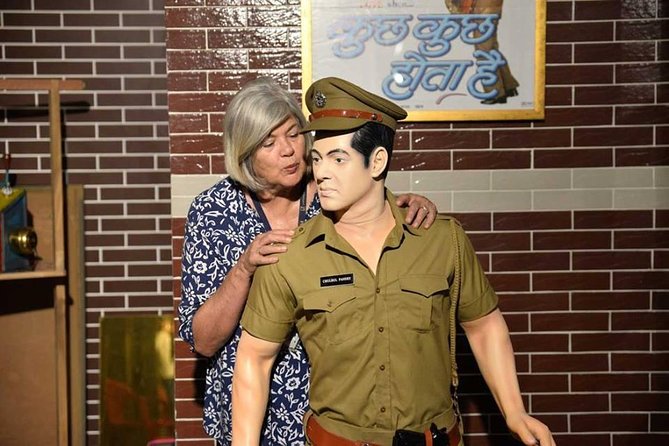 Bollywood Studio Tour: Get an Exclusive Behind-the-Scenes - Exclusive Access