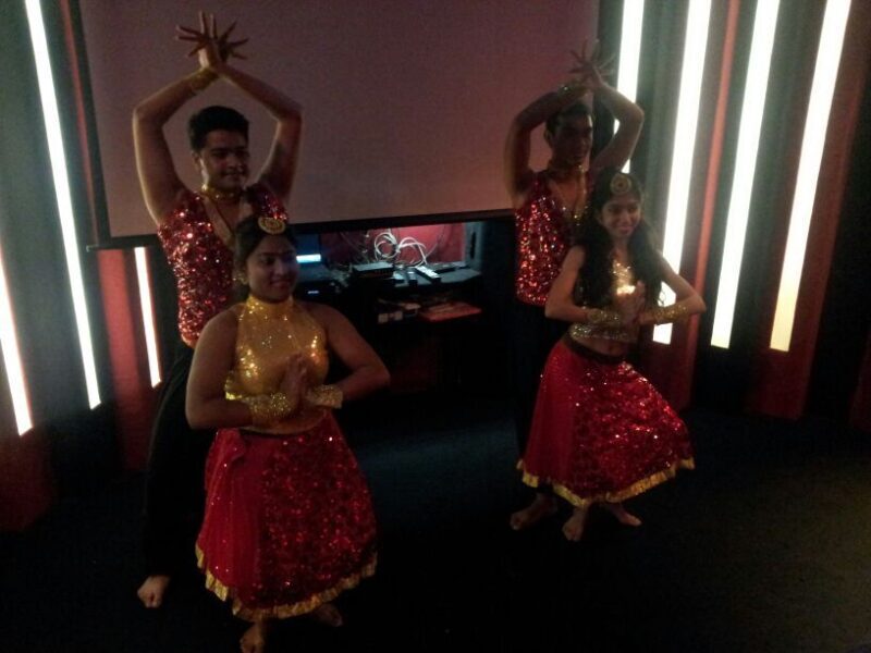 Bollywood Tour with Dance Show - FAQs