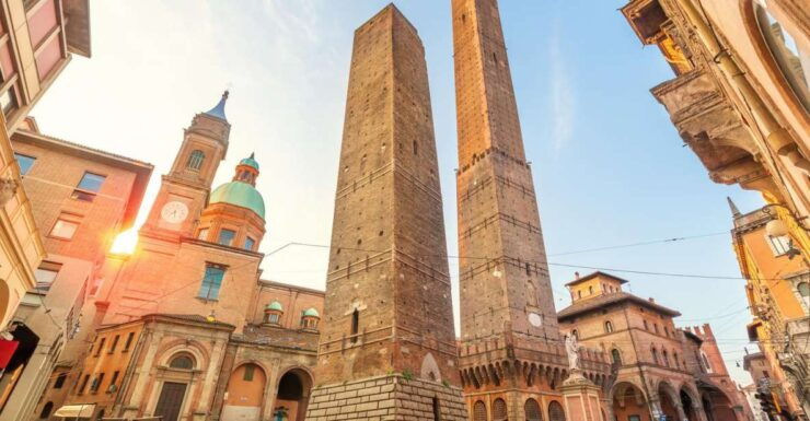 Bologna: 2-Hour Private Guided Walking Tour - Tour Duration and Availability