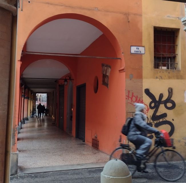 Bologna: Ancient and Recent History Self-Guided Audio Tour - Full Description