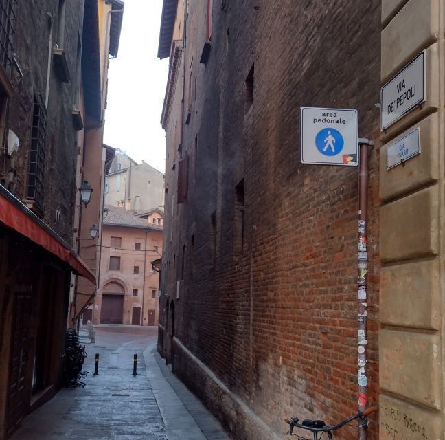 Bologna: Ancient and Recent History Self-Guided Audio Tour - Highlights and Points of Interest