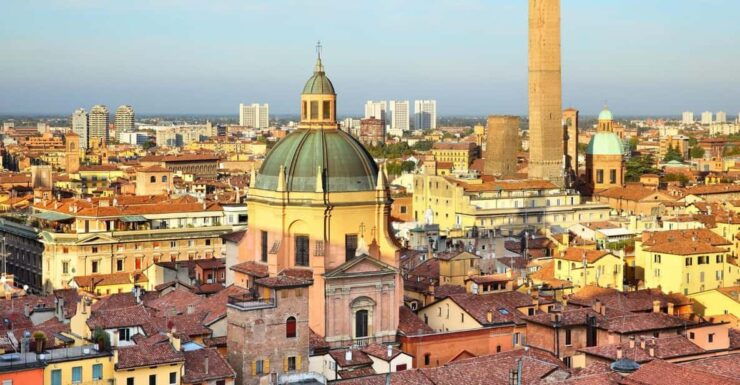 Bologna: Capture the Most Photogenic Spots With a Local - Good To Know
