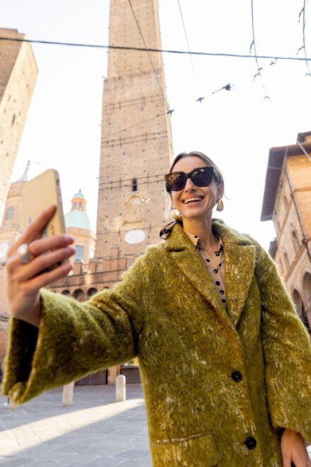 Bologna: Capture the Most Photogenic Spots With a Local - Local Guide Expertise