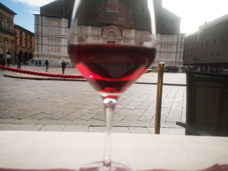 Bologna: City Center Guided Wine Walking Tour - Meeting Points and Duration