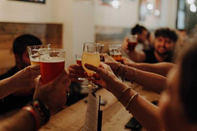 Bologna: Craft Beer Tasting Bike Tour - Local Food Pairings