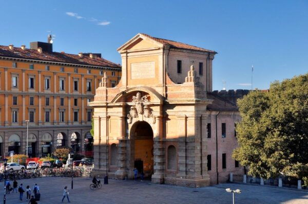 Bologna: Guided Architecture Walking Tour - The Sum Up