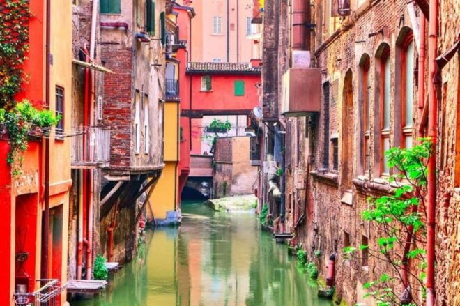 Bologna: Guided Bike Tour With Aperitif - Meeting Point Details