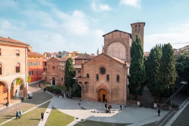 Bologna: Guided Bike Tour With Aperitif - Accessibility Features