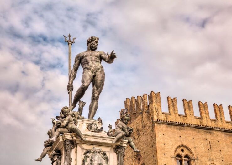 Bologna: Guided Walking Tour of the City Highlights - Good To Know