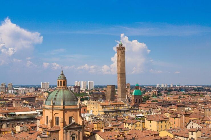 Bologna: Guided Walking Tour of the City Highlights - Tour Overview