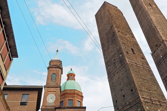 Bologna Half Day Tour With a Local Guide: 100% Personalized & Private - Meeting Point and Transportation