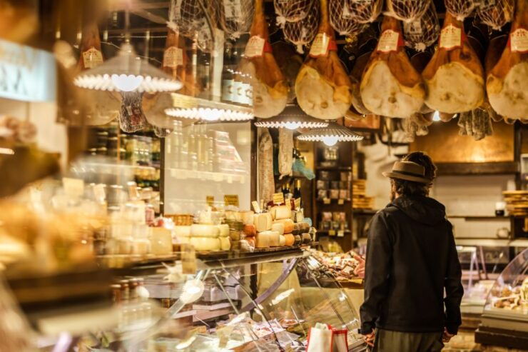 Bologna: Highlights and Hidden Gems of the City Tour - City Exploration With a Friend