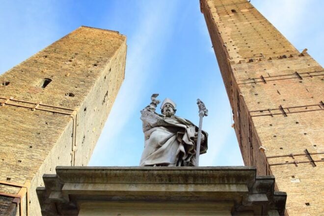 Bologna: Highlights Self-Guided Scavenger Hunt and City Tour - Important Information