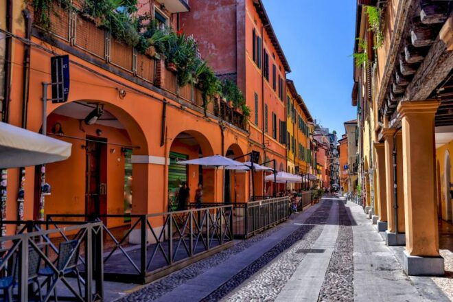 Bologna: History and Highlights Audio Tour With Guide on App - Inclusions