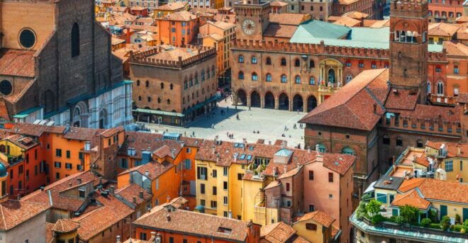 Bologna: Old Town Hidden Gems Exploration Game - Discover Bolognas Quirky Side