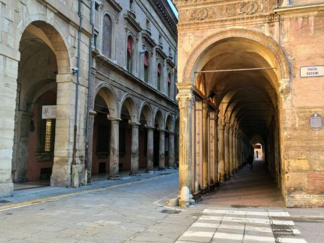 Bologna: Old Town Murder Mystery City Game - Practical Information