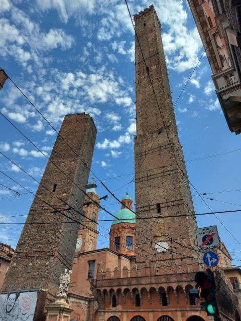 Bologna - Old Town Private Historic Walking Tour - Meeting Point