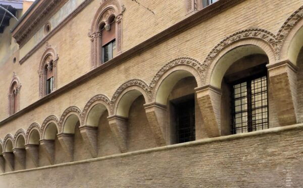 Bologna - Old Town Private Historic Walking Tour - Highlights