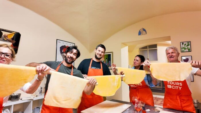 Bologna: Pasta Tagliatelle Ragu Cooking Class With Spritz - Preparing for Your Cooking Adventure