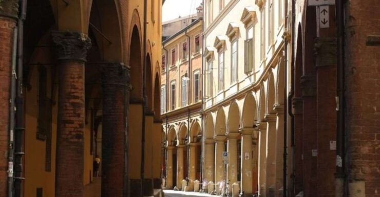 Bologna: Private Custom Tour With a Local Guide - Booking Flexibility and Details