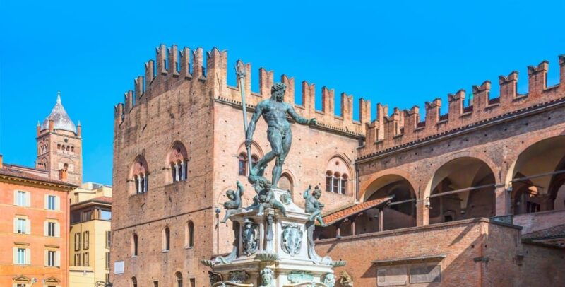 Bologna: Private Top Historical Sites Guided Walking Tour - Good To Know