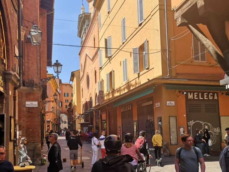 Bologna: Private Walking Tour With a Guide - Good To Know
