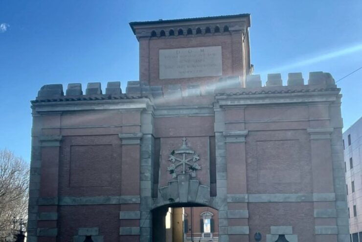 Bologna: Self-Guided Historical Audio Tour - Rebellious Bolognese and the Vatican