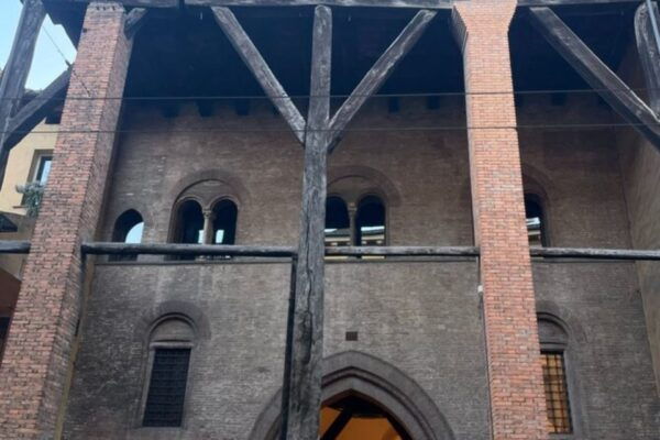 Bologna: Self-Guided Historical Audio Tour - The Sum Up