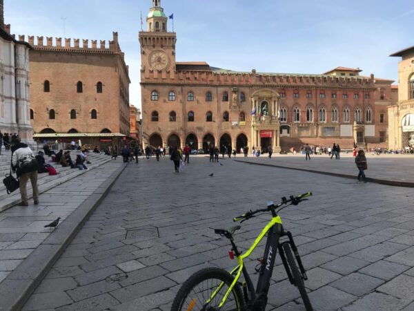 Bologna: Self-Guided Tour of the Center by E-Bike - Experience History, Culture, and Architecture