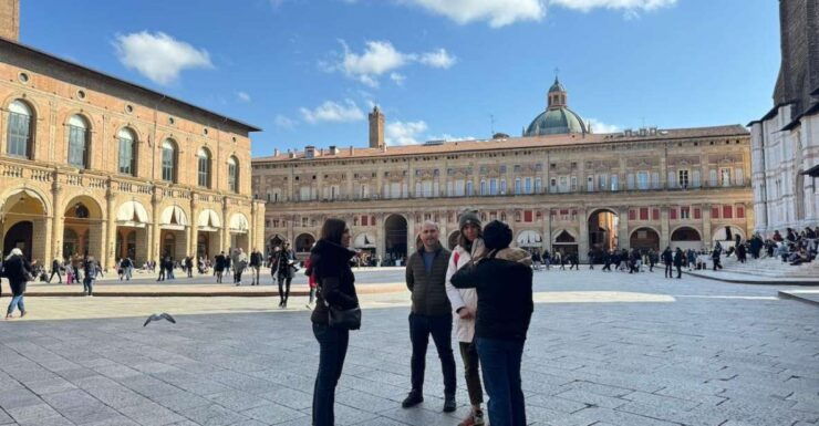 Bologna Small Group Walking Tour With Archiginnasio - Tour Highlights