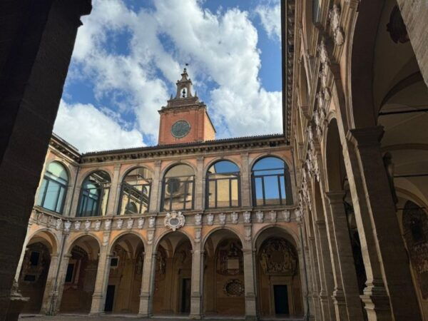 Bologna Small Group Walking Tour With Archiginnasio - Customer Review