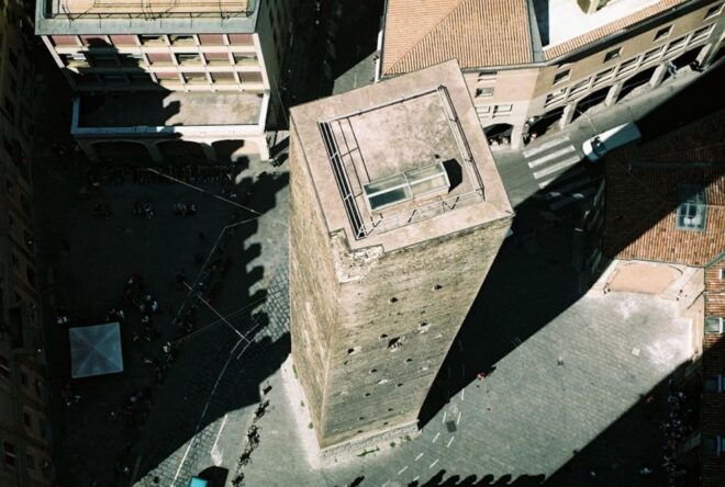 Bologna: Torre Degli Asinelli Entrance Ticket & Food Tasting - Full Description of the Experience