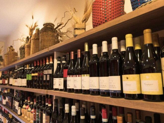 Bologna: Wine and Tasting Experience in Traditional Bottega - Booking and Cancellation Policies